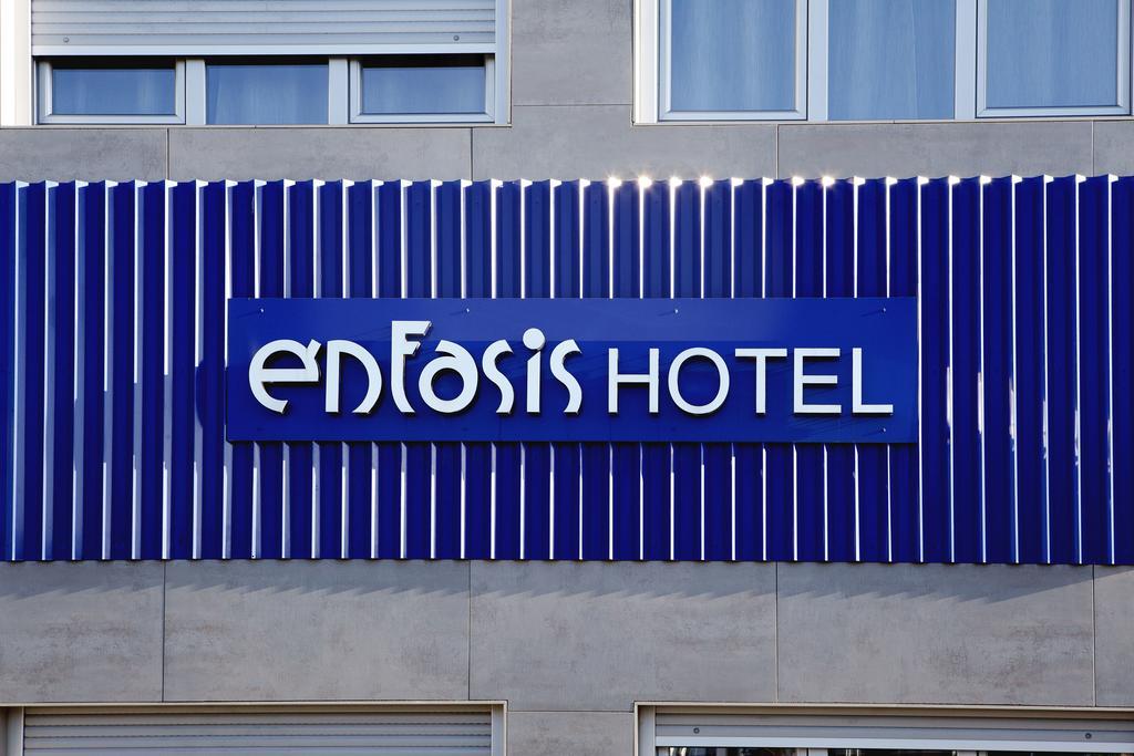 Enfasis Hotel El Cuervo  Exterior photo